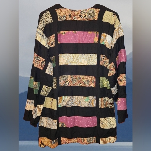 Vintage Handmade Patchwork Jacket Indonesia Big Pockets Gorgeous Vibrant Fabrics - Picture 2 of 3